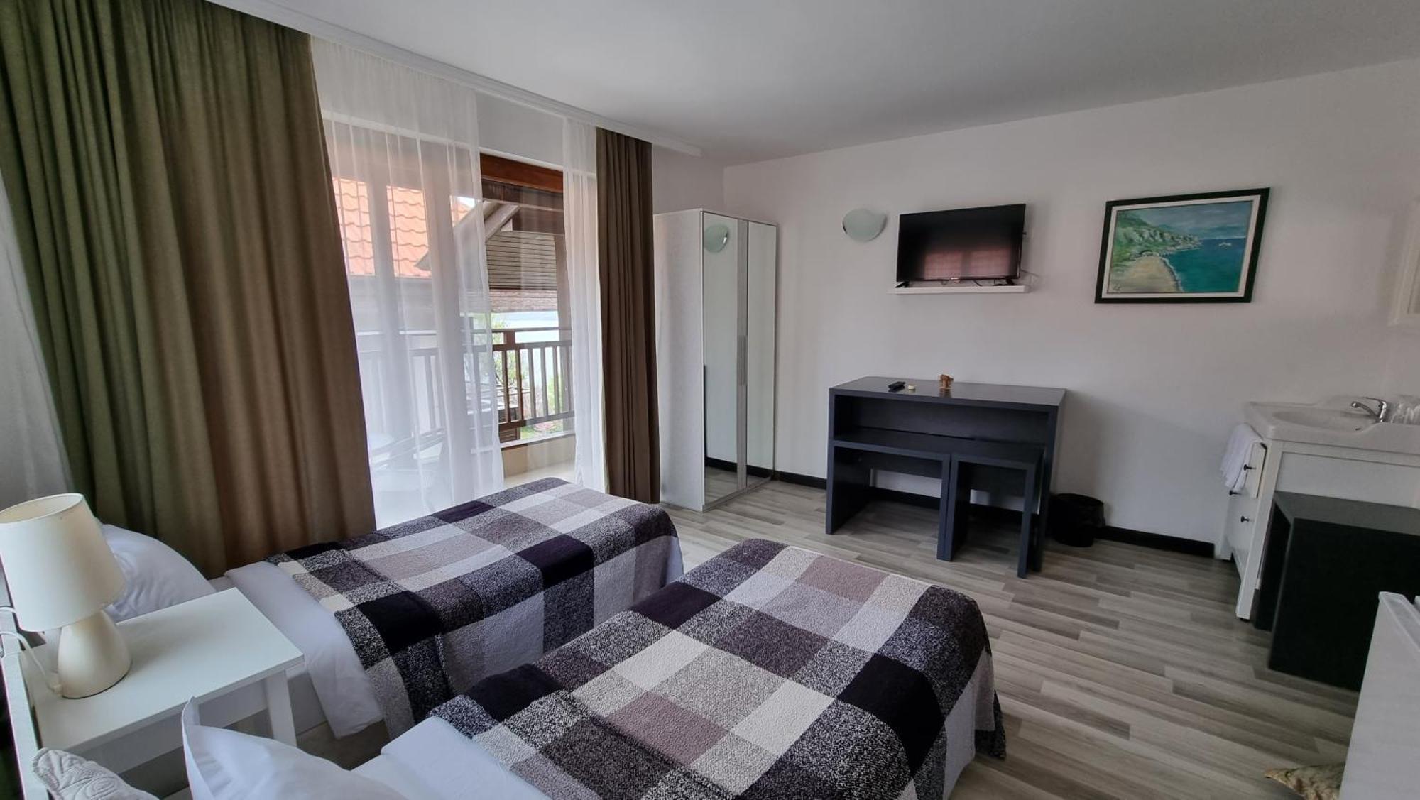 Hotel Diamanti Sozopol Quarto foto